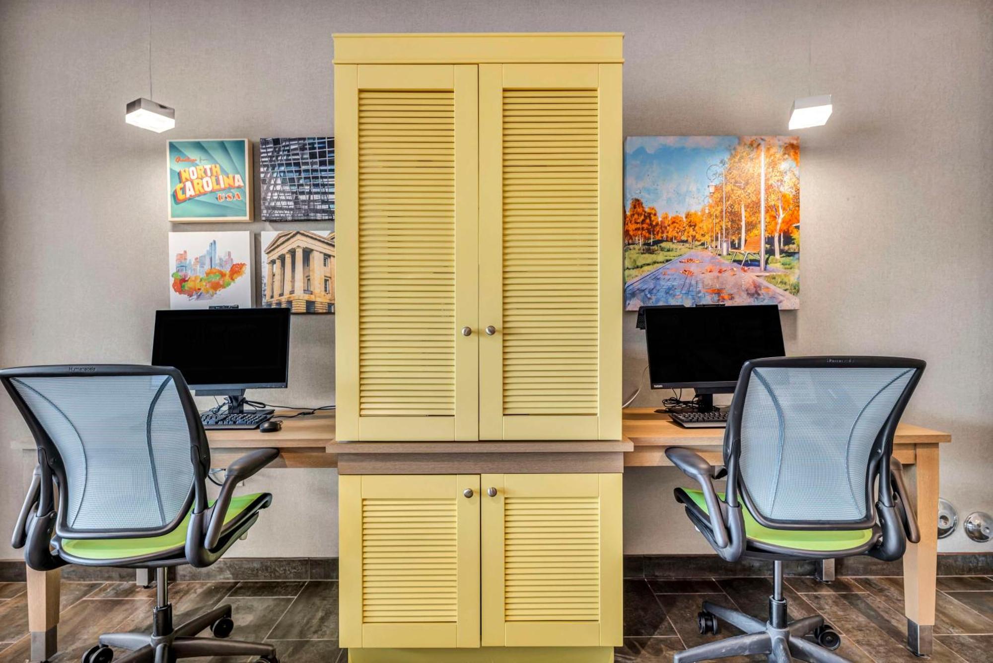 Home2 Suites By Hilton Raleigh West Lenovo Center Екстер'єр фото