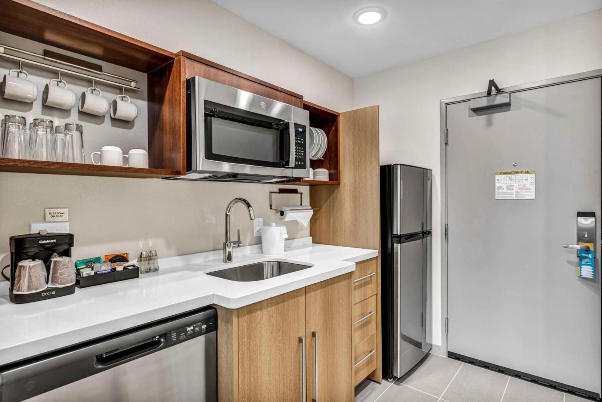 Home2 Suites By Hilton Raleigh West Lenovo Center Екстер'єр фото
