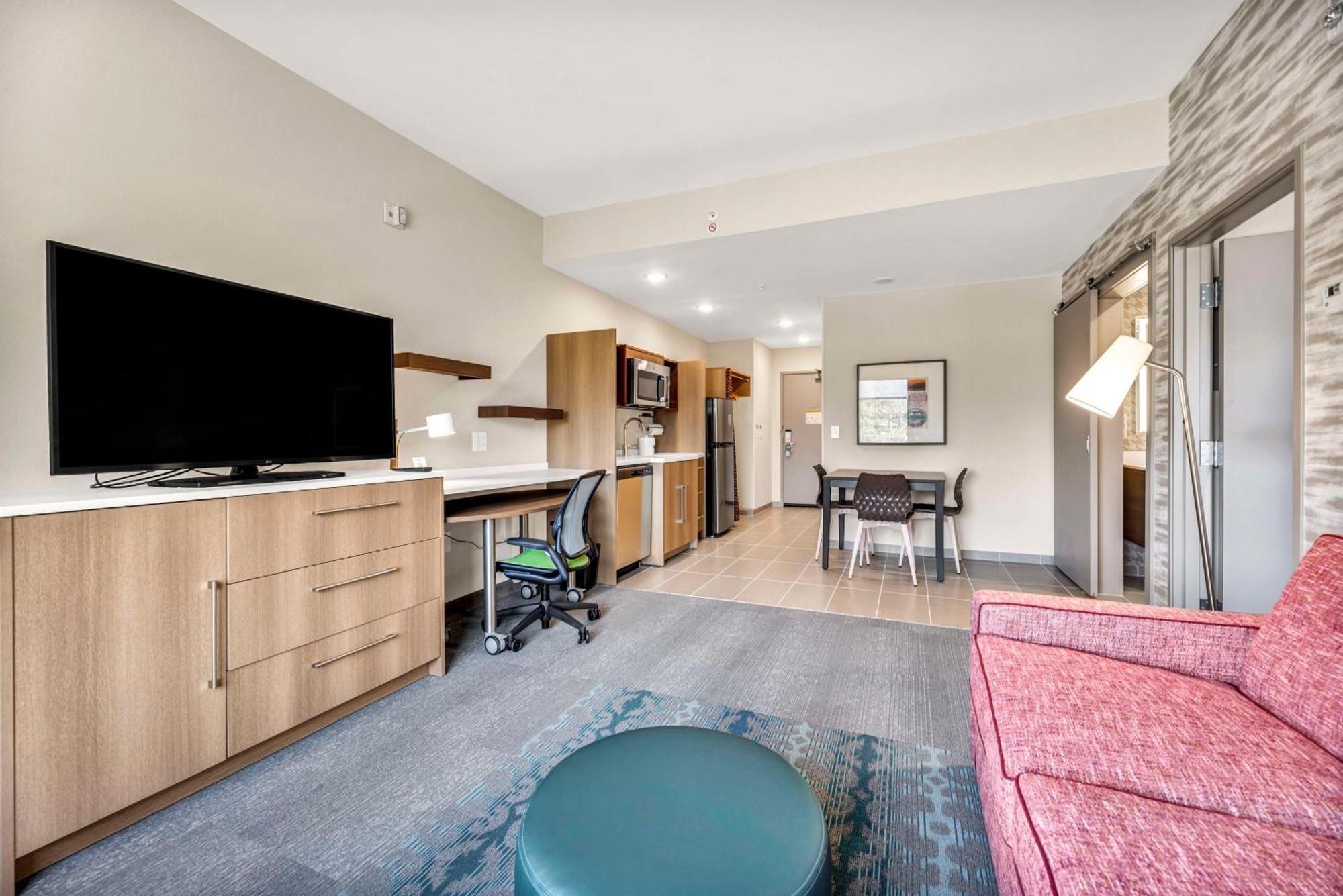 Home2 Suites By Hilton Raleigh West Lenovo Center Екстер'єр фото