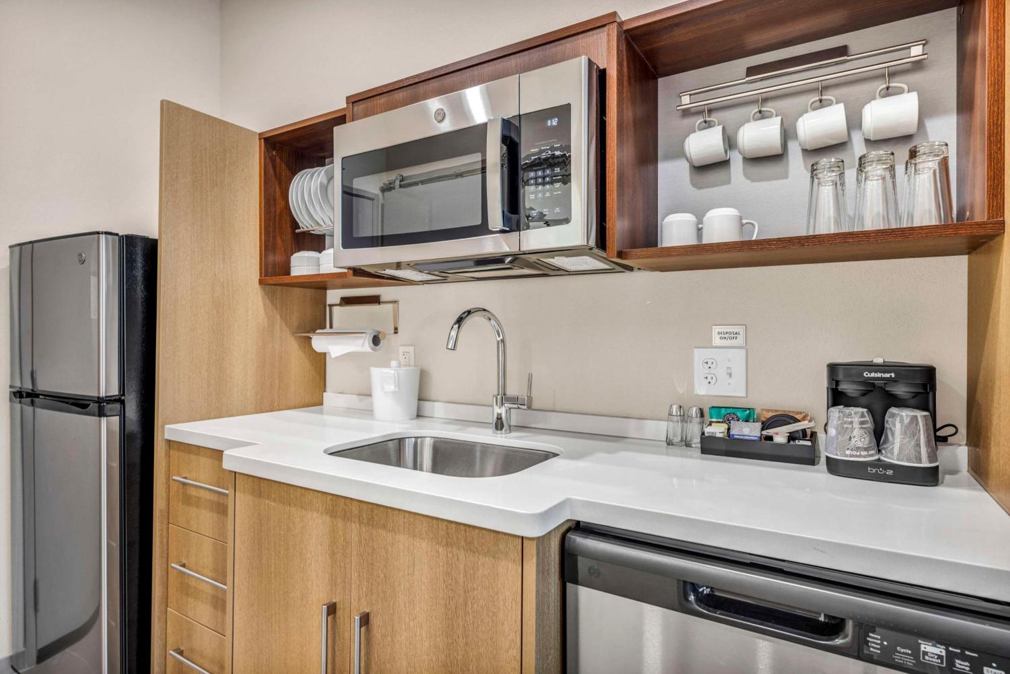 Home2 Suites By Hilton Raleigh West Lenovo Center Екстер'єр фото