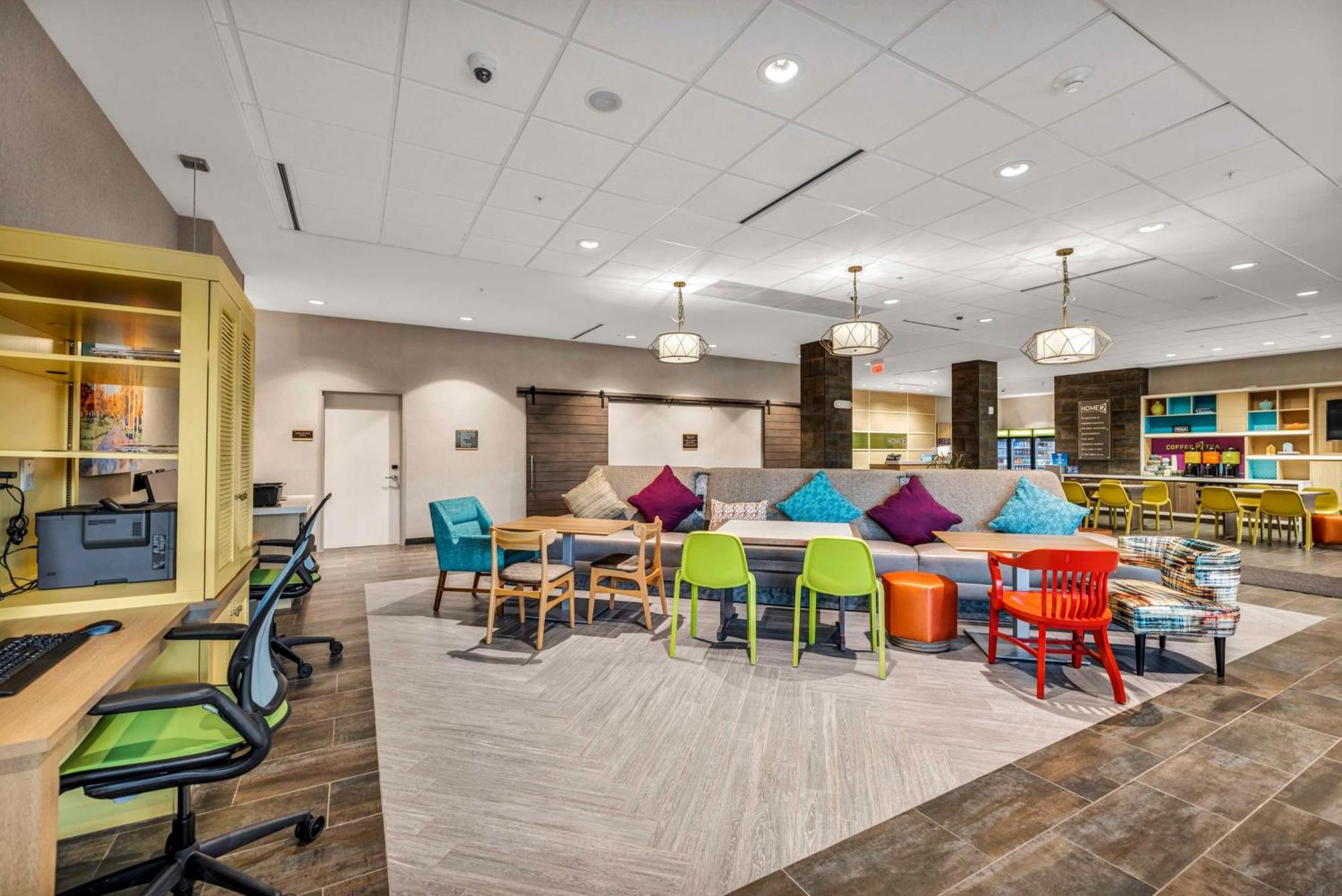 Home2 Suites By Hilton Raleigh West Lenovo Center Екстер'єр фото