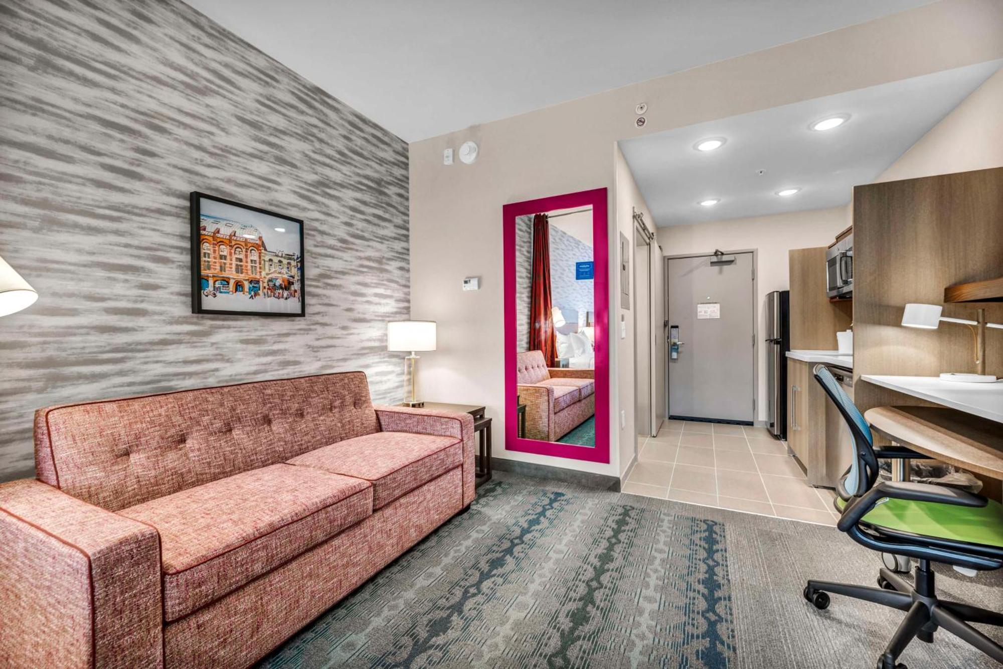 Home2 Suites By Hilton Raleigh West Lenovo Center Екстер'єр фото